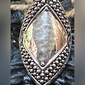 Silpada Elegant sterling Silver Statement Ring. Size 9